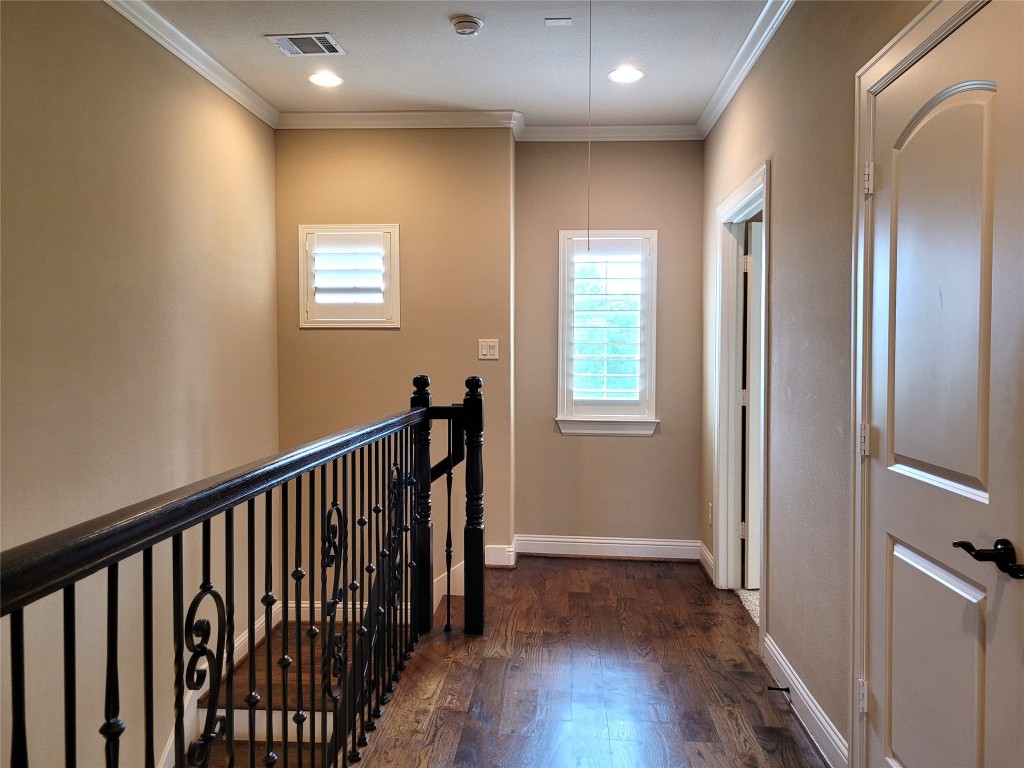 1508 Fowler Street Houston, TX 77007 - Photo 30 of 50 3rd-floor landing