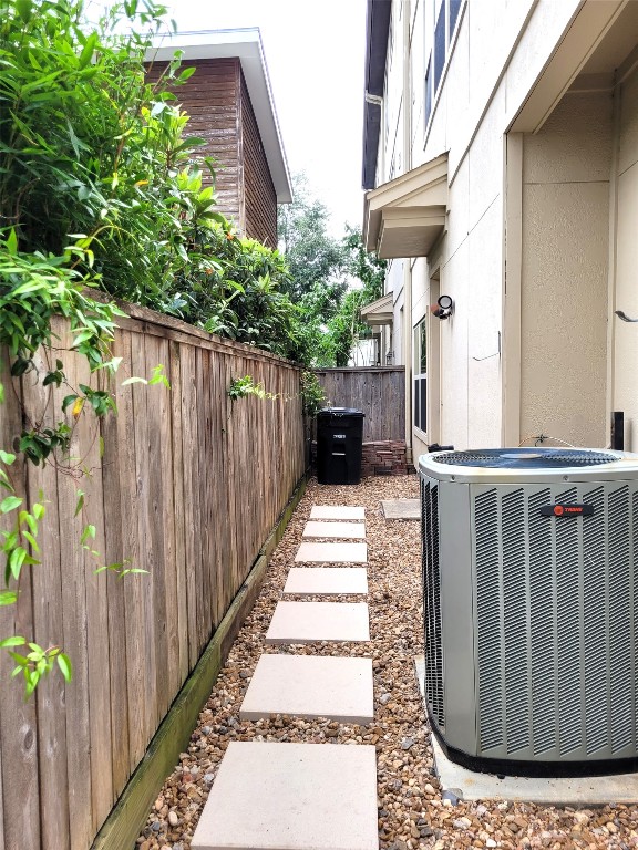1508 Fowler Street Houston, TX 77007 - Photo 5 of 50 a 5-ton AC unit