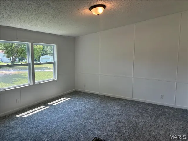 $227,500 | 126 Highland Drive, Troy, MO 63379