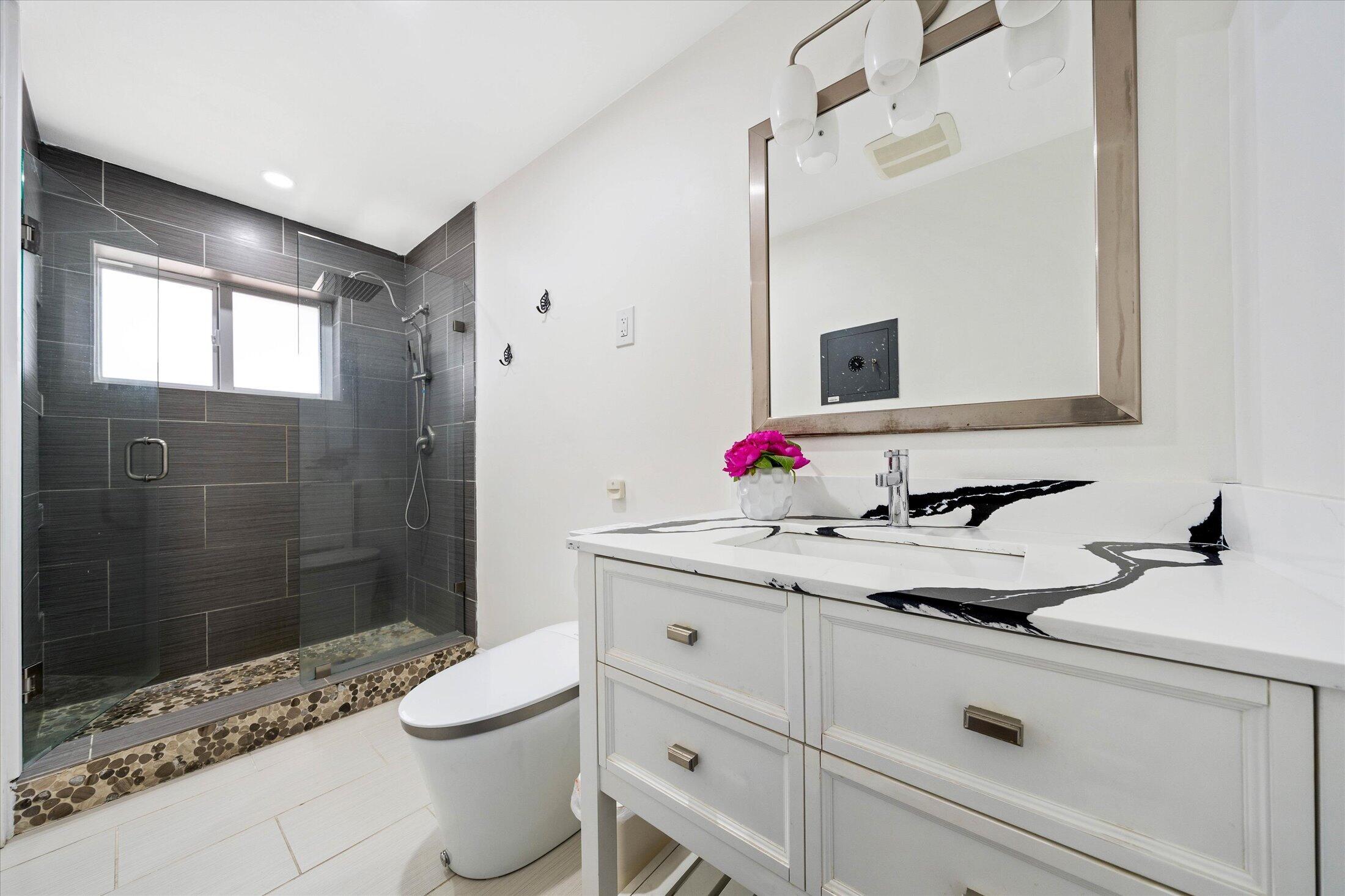 421 Southwest 18th Street Pompano Beach, FL 33060 - Photo 23 of 40 22-421 SW 18th St, Pompano Beach-38