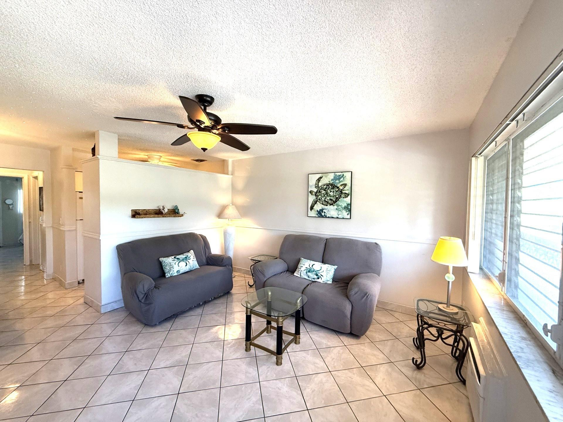 900 Southwest 10th Terrace, Unit 21S Hallandale Beach, FL 33009 - Photo 2 of 16 Photo 2