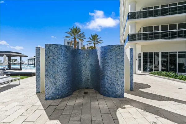 $3,900 | 1850 South Ocean Drive, Unit 4109, Hallandale Beach, FL 33009