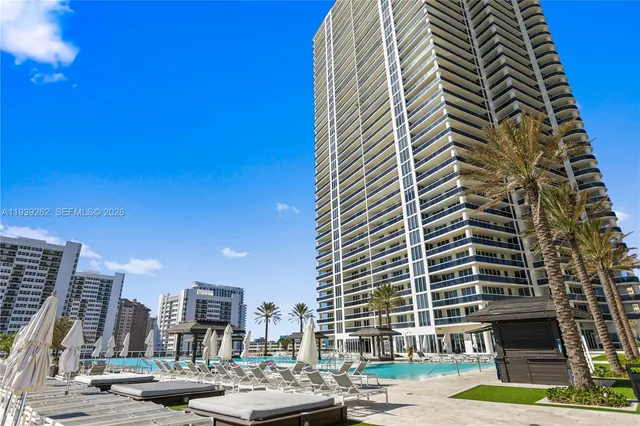 $4,250 | 1850 South Ocean Drive, Unit 4109, Hallandale Beach, FL 33009
