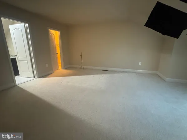 $3,200 | 11888 Country Squire Way, Clarksburg, MD 20871