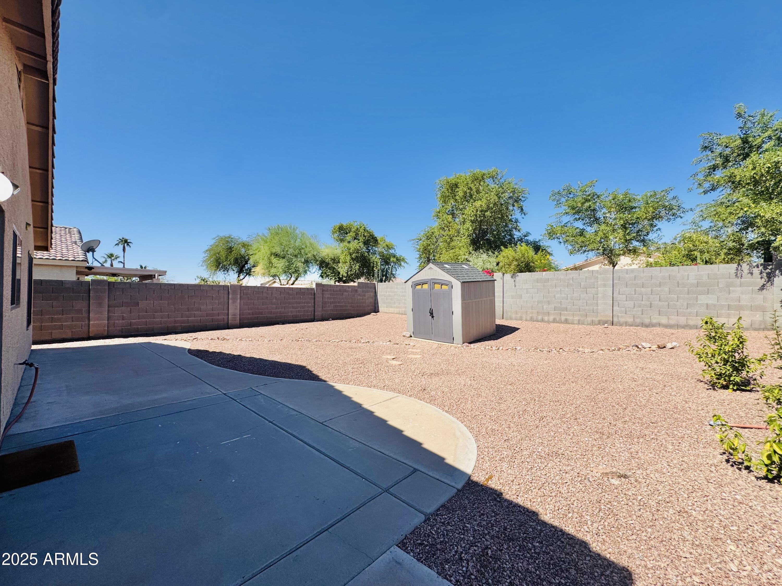 6932 South Russet Sky Way Gold Canyon, AZ 85118 - Photo 36 of 36 a view of a outdoor space