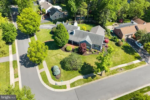 $915,000 | 710 Greenwood Road, Wilmington, DE 19807