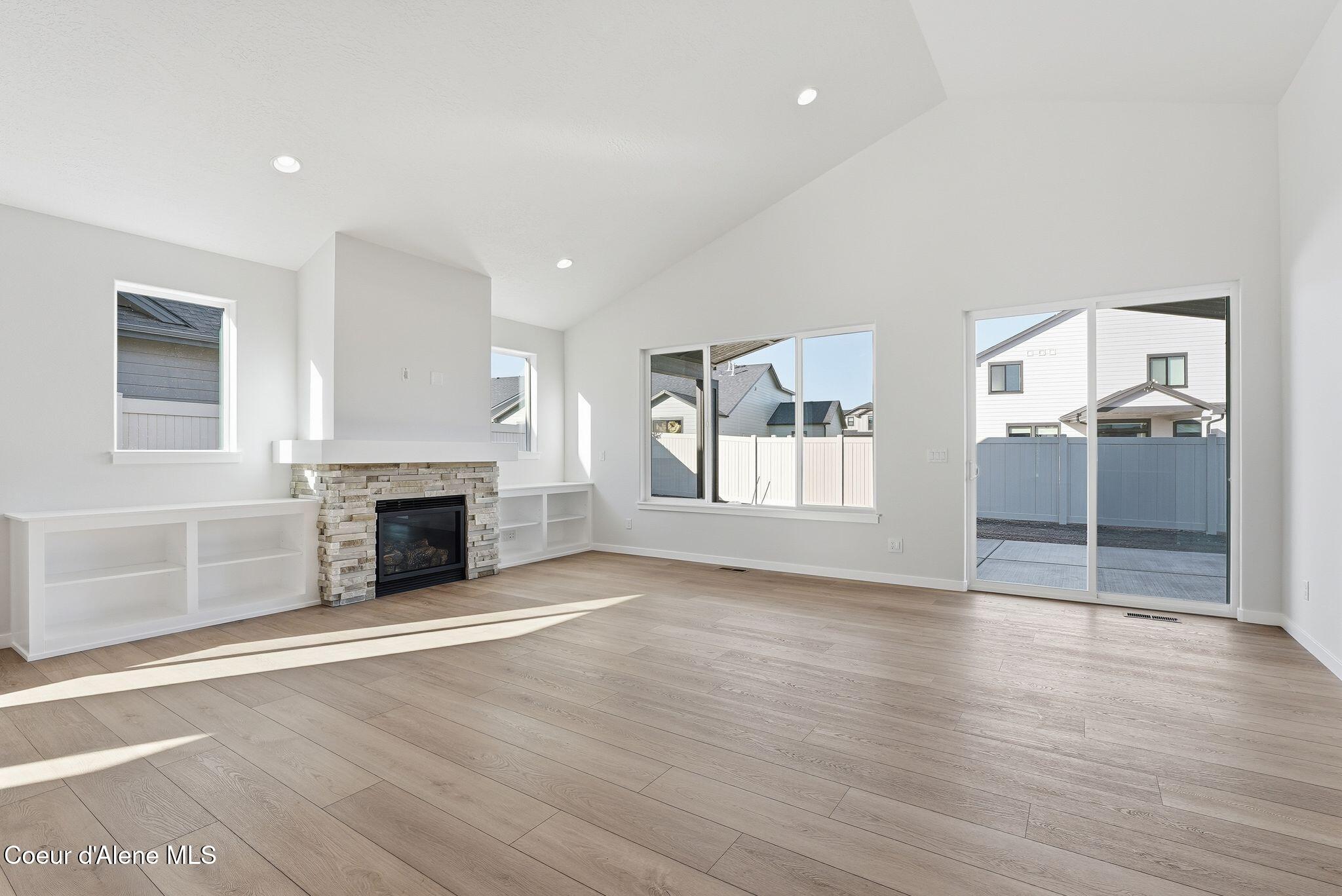 2693 West Victor Loop Coeur D'Alene, ID 83815 - Photo 6 of 52 Great Room