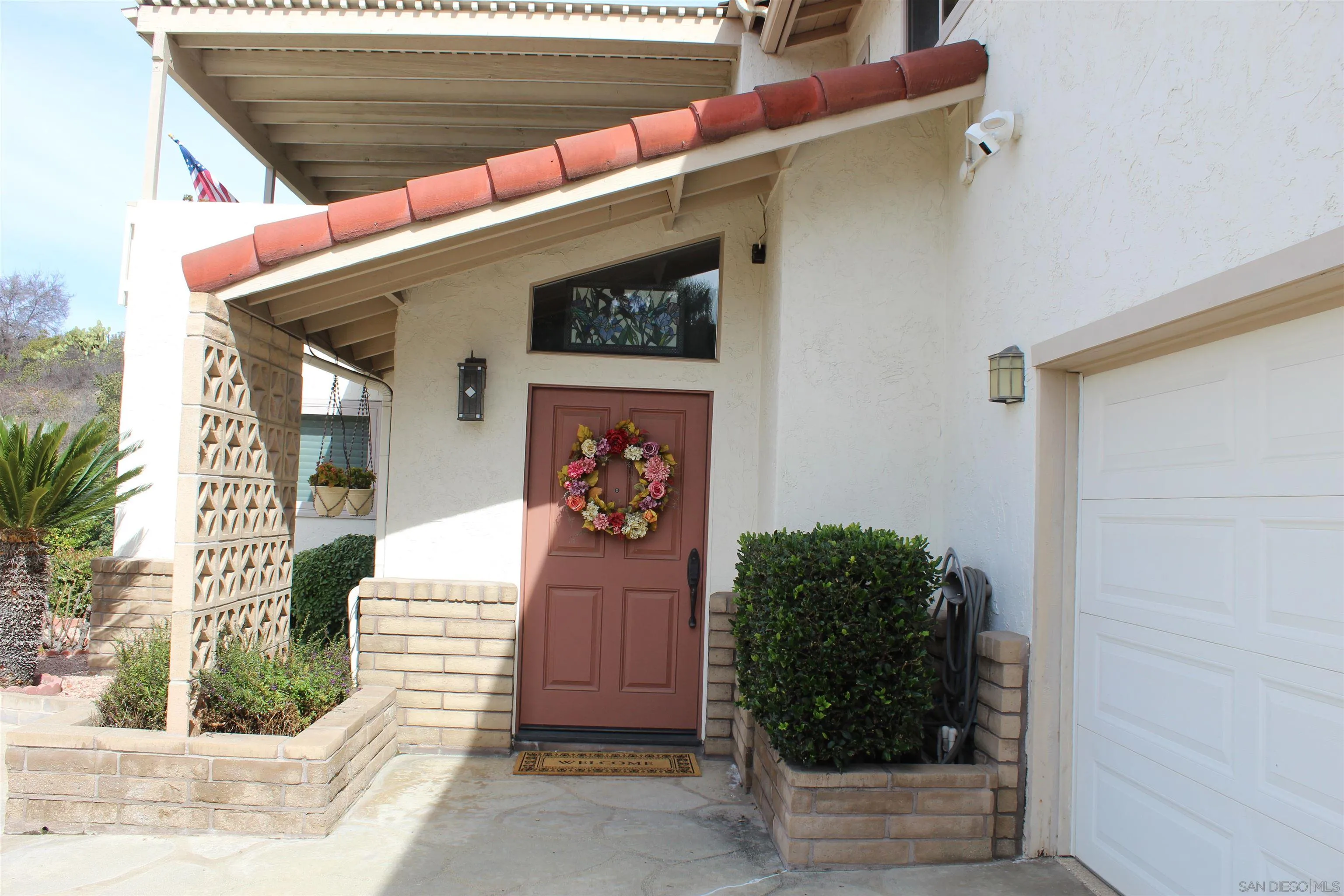 9668 Via Kenora Spring Valley, CA 91977 - Photo 2 of 22 Gallery Image 2