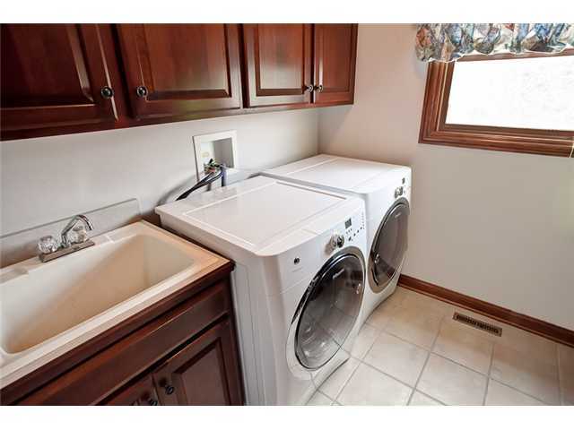 1049 Reece Ridge Drive Columbus, OH 43230 - Photo 11 of 25