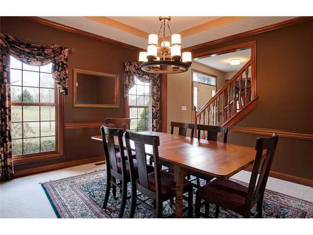 1049 Reece Ridge Drive Columbus, OH 43230 - Photo 4 of 25