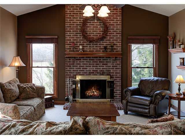 1049 Reece Ridge Drive Columbus, OH 43230 - Photo 5 of 25