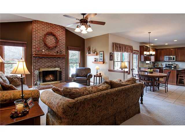 1049 Reece Ridge Drive Columbus, OH 43230 - Photo 6 of 25