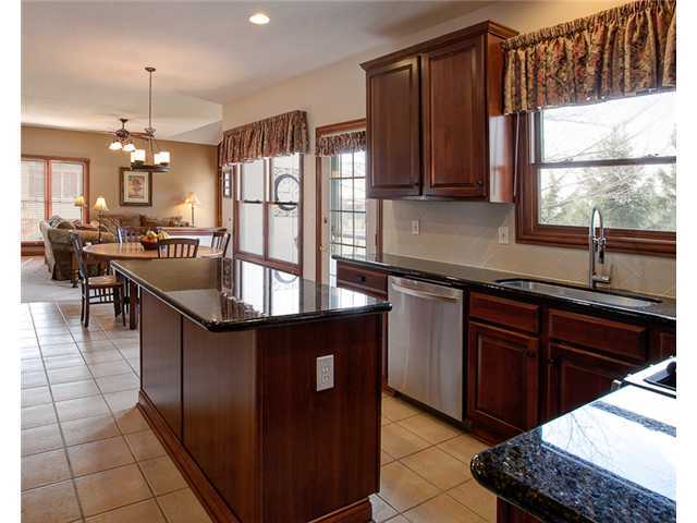 1049 Reece Ridge Drive Columbus, OH 43230 - Photo 8 of 25