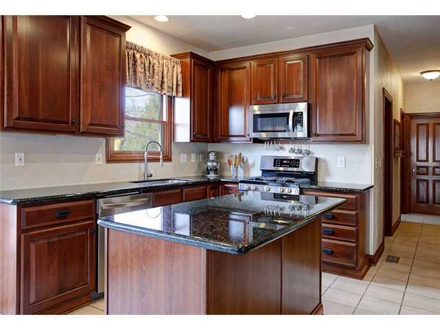 1049 Reece Ridge Drive Columbus, OH 43230 - Photo 9 of 25
