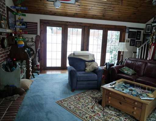 1054 Bushy Run Road Jeannette, PA 15644 - Photo 14 of 18 Family Room. Now you have see the entire family room come see it in person! The photos don t do it justice!