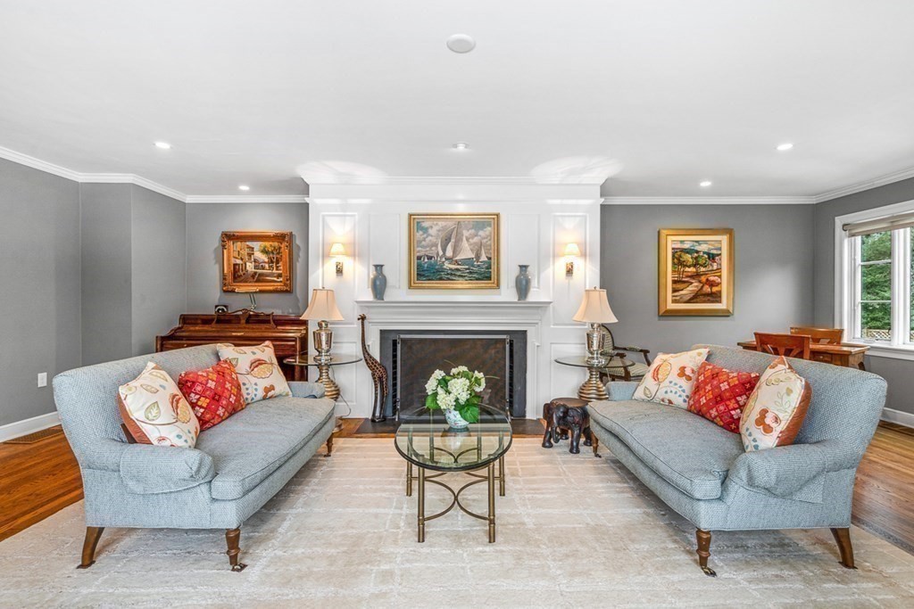 2 Edgewater Place Winchester, MA 01890 - Photo 13 of 42