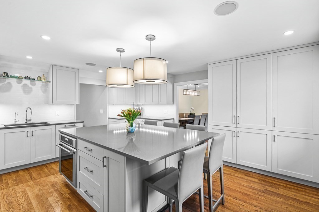 2 Edgewater Place Winchester, MA 01890 - Photo 5 of 42
