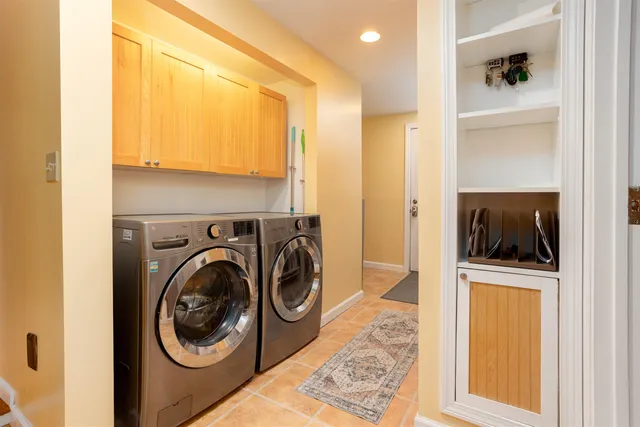 $475,900 | 2797 Malletts Bay Avenue, Colchester, VT 05446