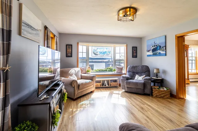 $1,300,000 | 86 Mill Pond Road, Beals, ME 04611