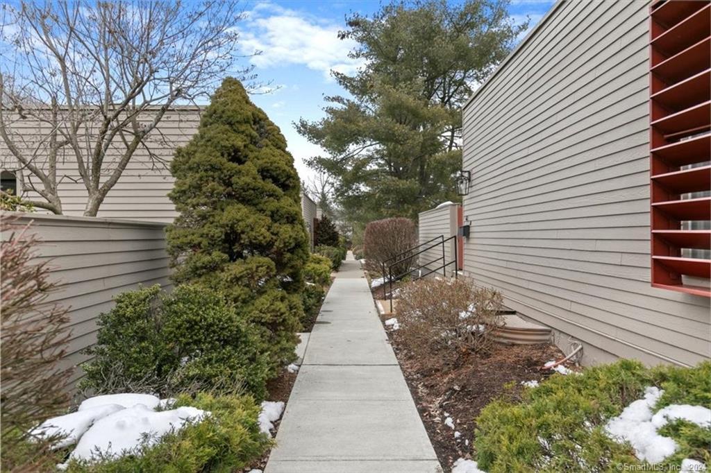 63 Charlton Hill Road, Unit 63 Hamden, CT 06518 - Photo 1 of 1 Gallery Image 1