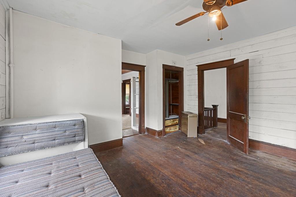 903 4th Street Southwest Paris, TX 75460 - Photo 18 of 29