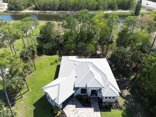 $999,999 | 3160 Safe Harbor Drive, Naples, FL 34117