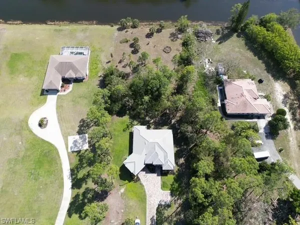 $999,999 | 3160 Safe Harbor Drive, Naples, FL 34117