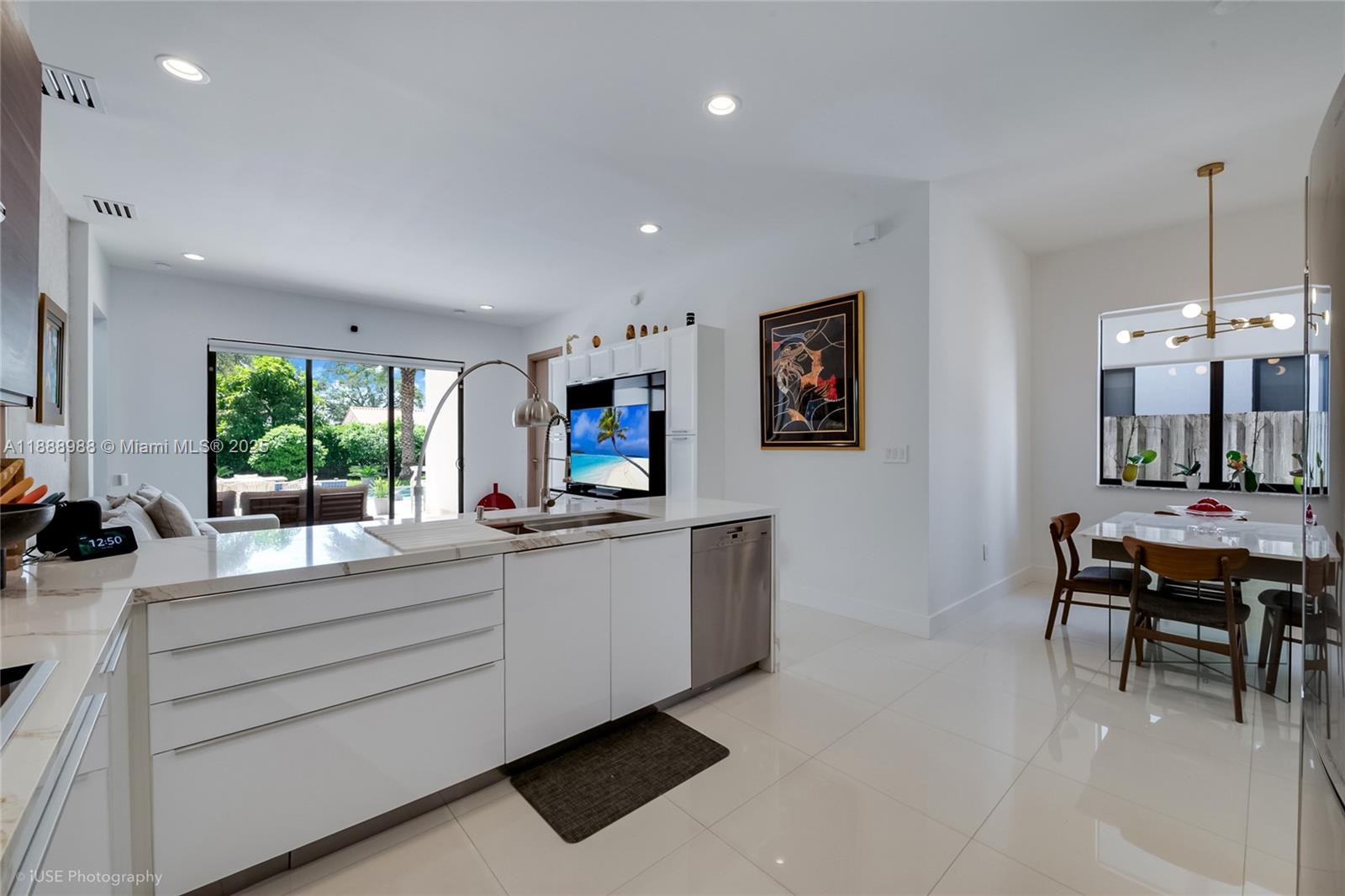 6236 Southwest 26th Street Miami, FL 33155 - Photo 10 of 25