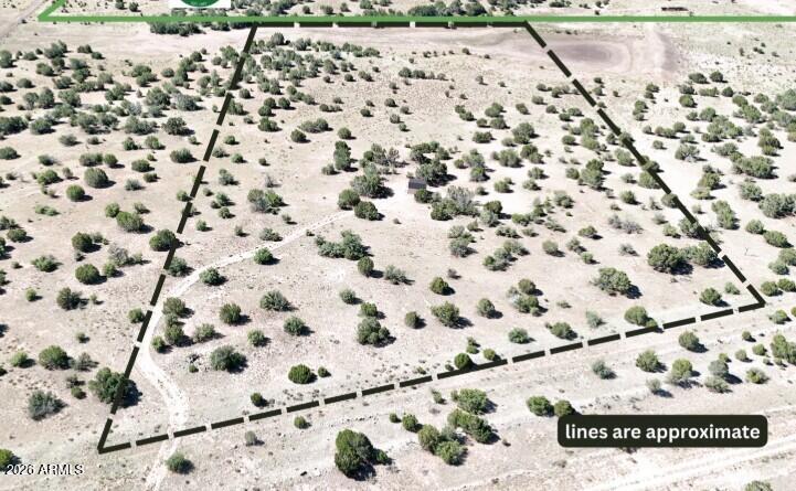 9360 Latigo Road Williams, AZ 86046 - Photo 2 of 16 a view of a dry yard