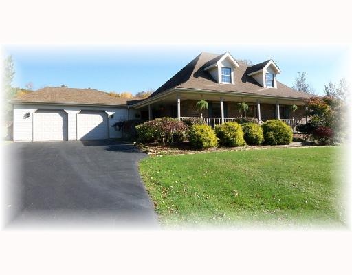 69 Stinedurf Road West Middlesex, PA 16159 - Photo 1 of 8 Exterior Front.