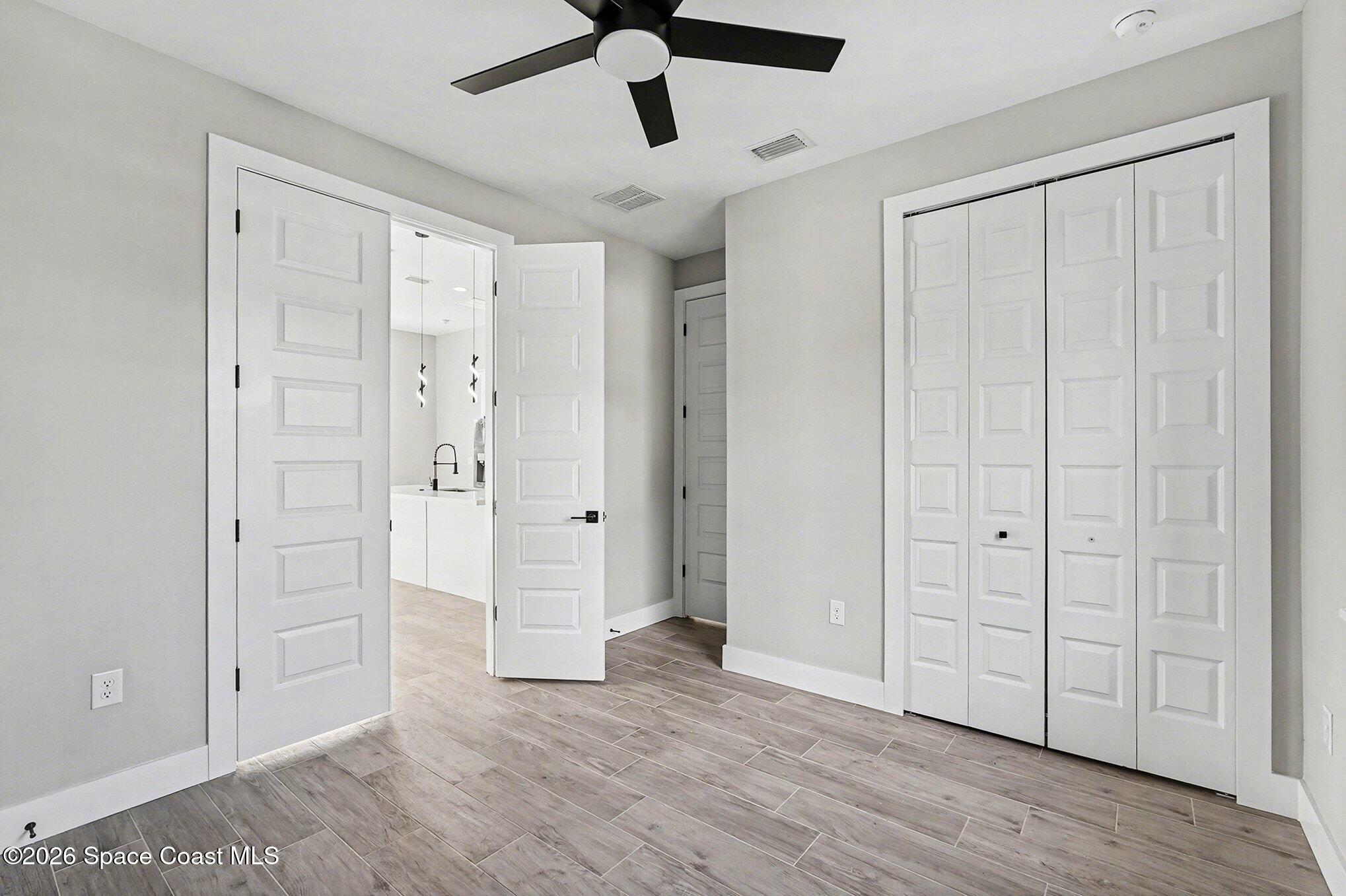 2713 Fields Avenue Southeast Palm Bay, FL 32909 - Photo 15 of 18 2725 Office-Flexroom