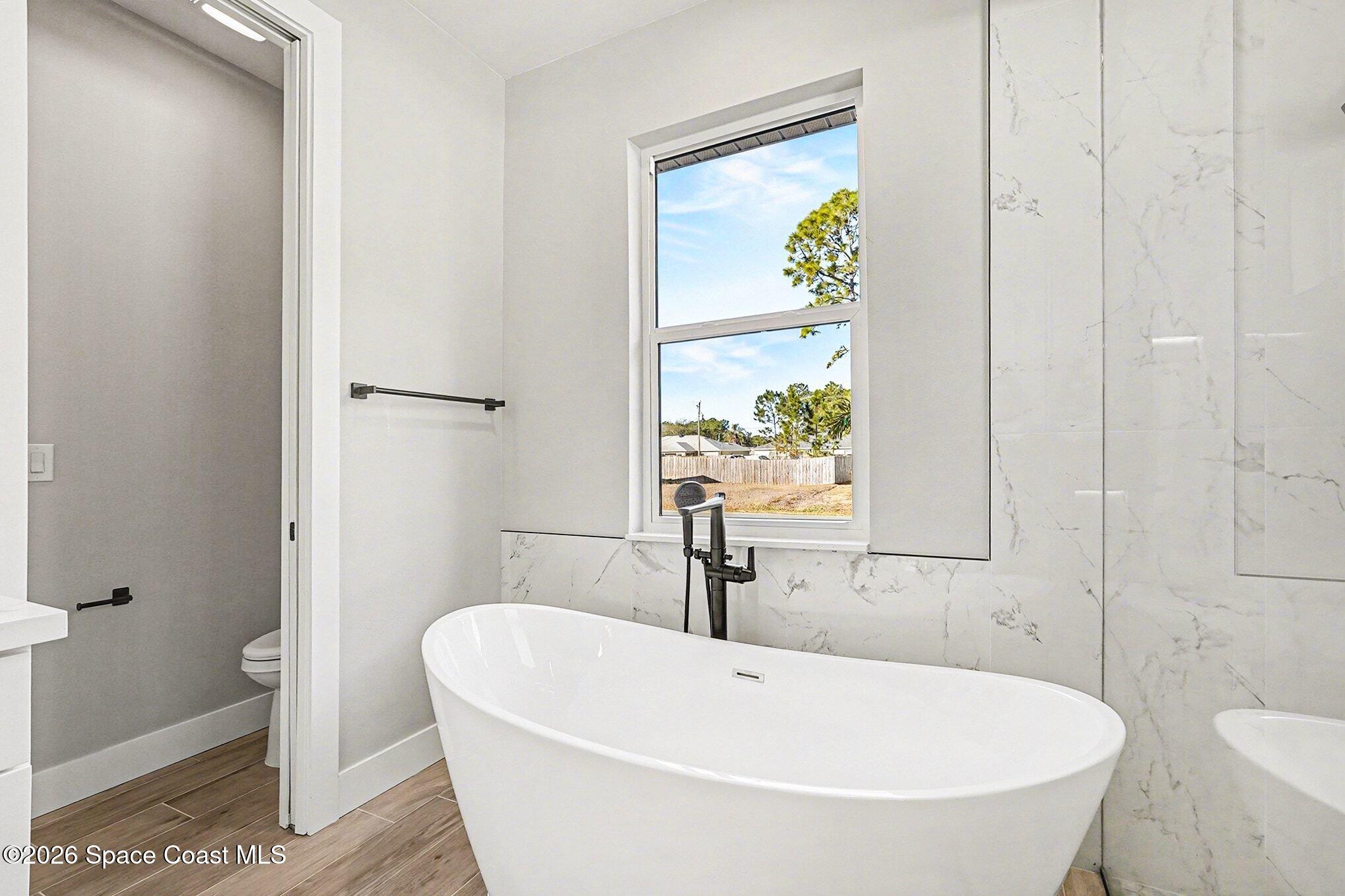 2713 Fields Avenue Southeast Palm Bay, FL 32909 - Photo 10 of 18 2725 Primary Bath3