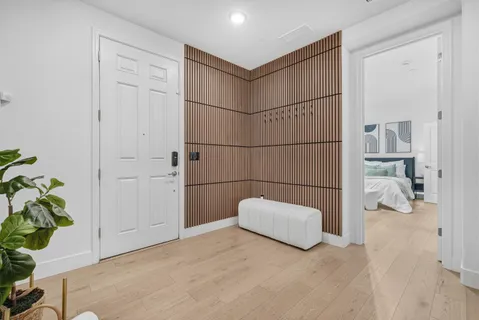 a view of livingroom with furniture