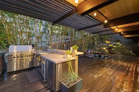 $1,749,000 | 21090 Rios Street, Woodland Hills, CA 91364