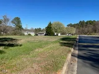 a view of yard with ocean view