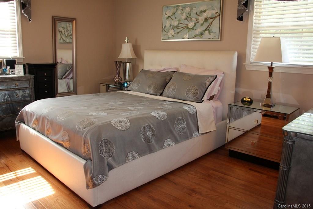 208 Skyline Road Hickory, NC 28601 - Photo 12 of 24 Gallery Image 12