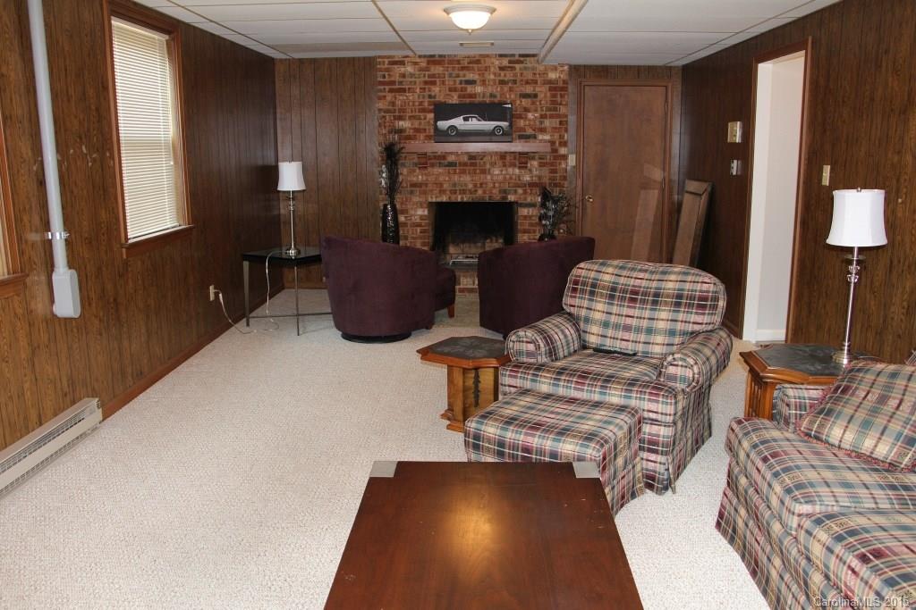 208 Skyline Road Hickory, NC 28601 - Photo 20 of 24 Gallery Image 20