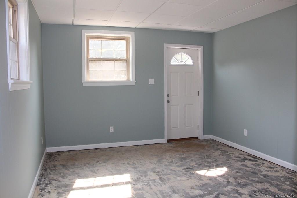 208 Skyline Road Hickory, NC 28601 - Photo 22 of 24 Gallery Image 22