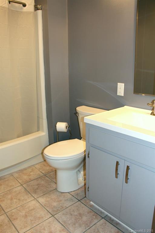 208 Skyline Road Hickory, NC 28601 - Photo 23 of 24 Gallery Image 23
