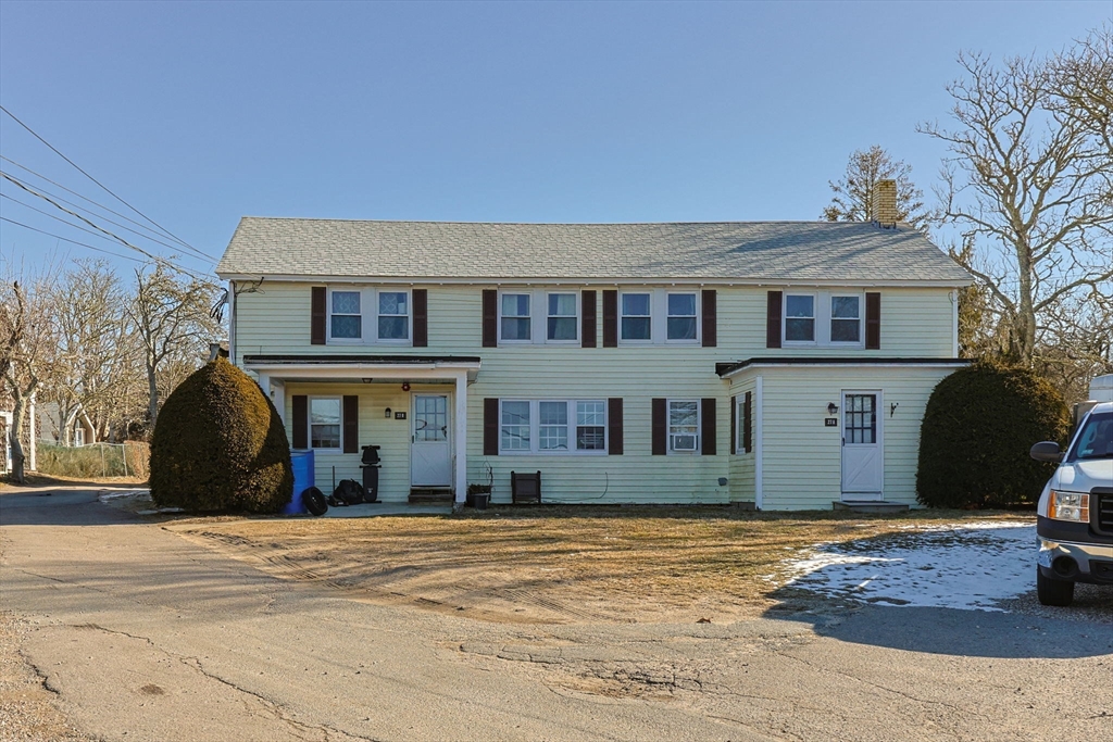 27-29 Barn Hill Road Chatham, MA 02633 - Photo 3 of 29 Gallery Image 3