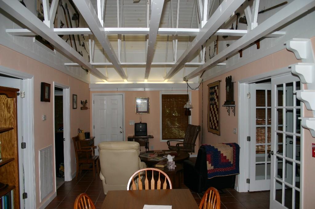 2240 Sequatchie Mountain Road Sequatchie, TN 37374 - Photo 2 of 8 Den.JPG