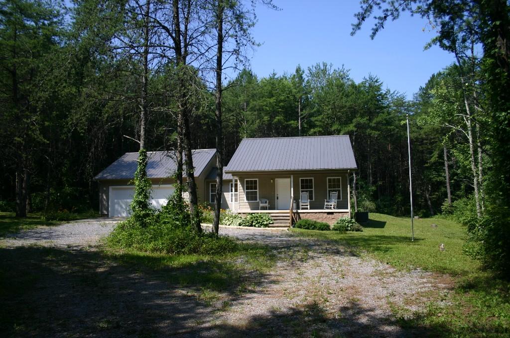 2240 Sequatchie Mountain Road Sequatchie, TN 37374 - Photo 6 of 8 Front View 1.JPG