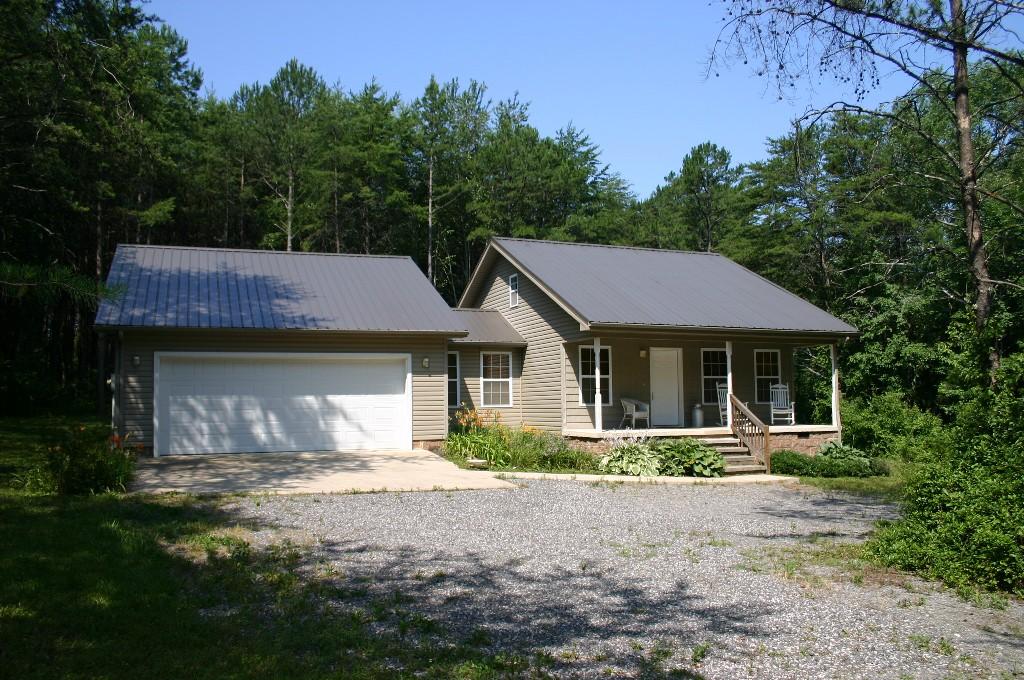 2240 Sequatchie Mountain Road Sequatchie, TN 37374 - Photo 7 of 8 Front View 2.JPG
