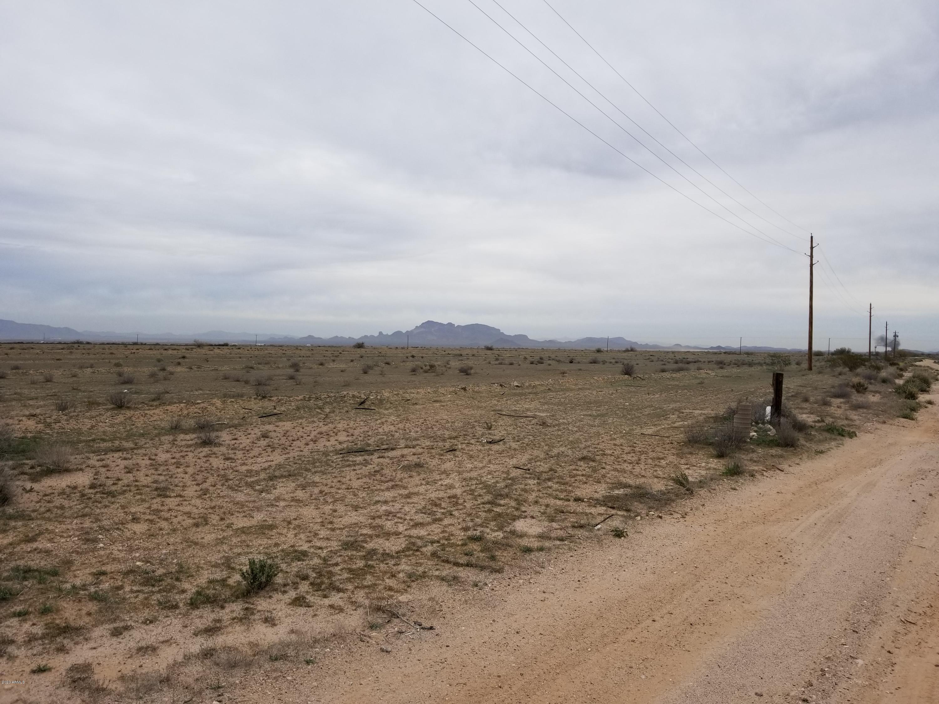0 West Elliot Road Tonopah, AZ 85354 - Photo 20 of 25 a view of a beach and a mountain