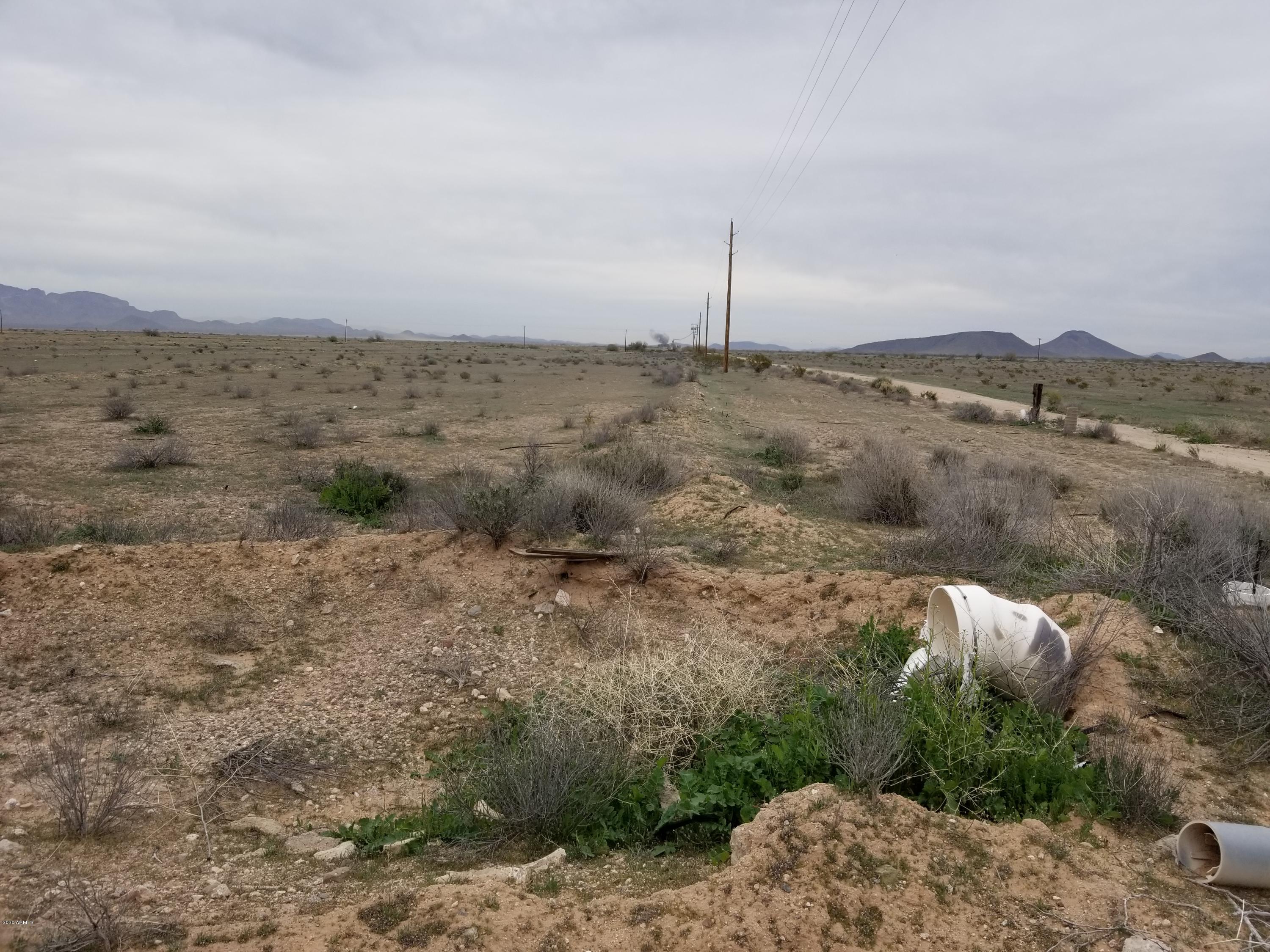 0 West Elliot Road Tonopah, AZ 85354 - Photo 5 of 25 a view of an ocean