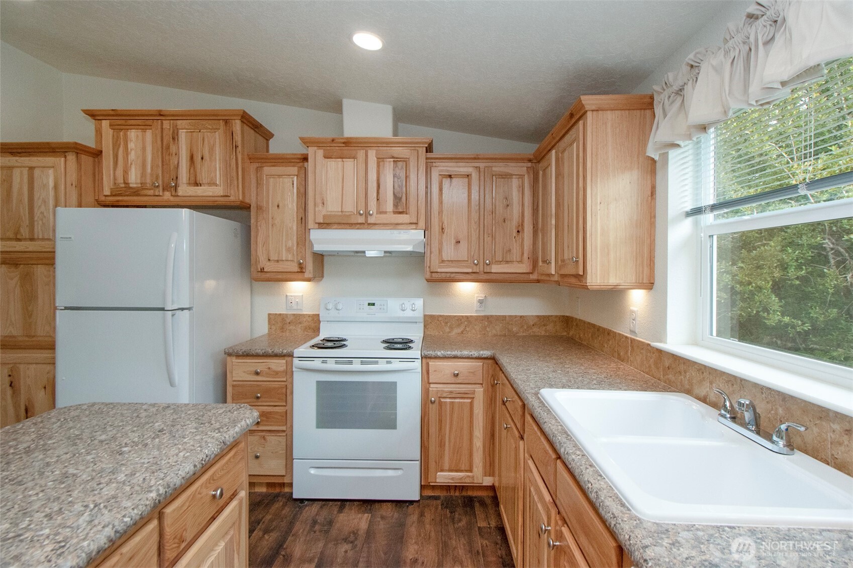 285 Bon Jon View Way Sequim, WA 98382 - Photo 8 of 40