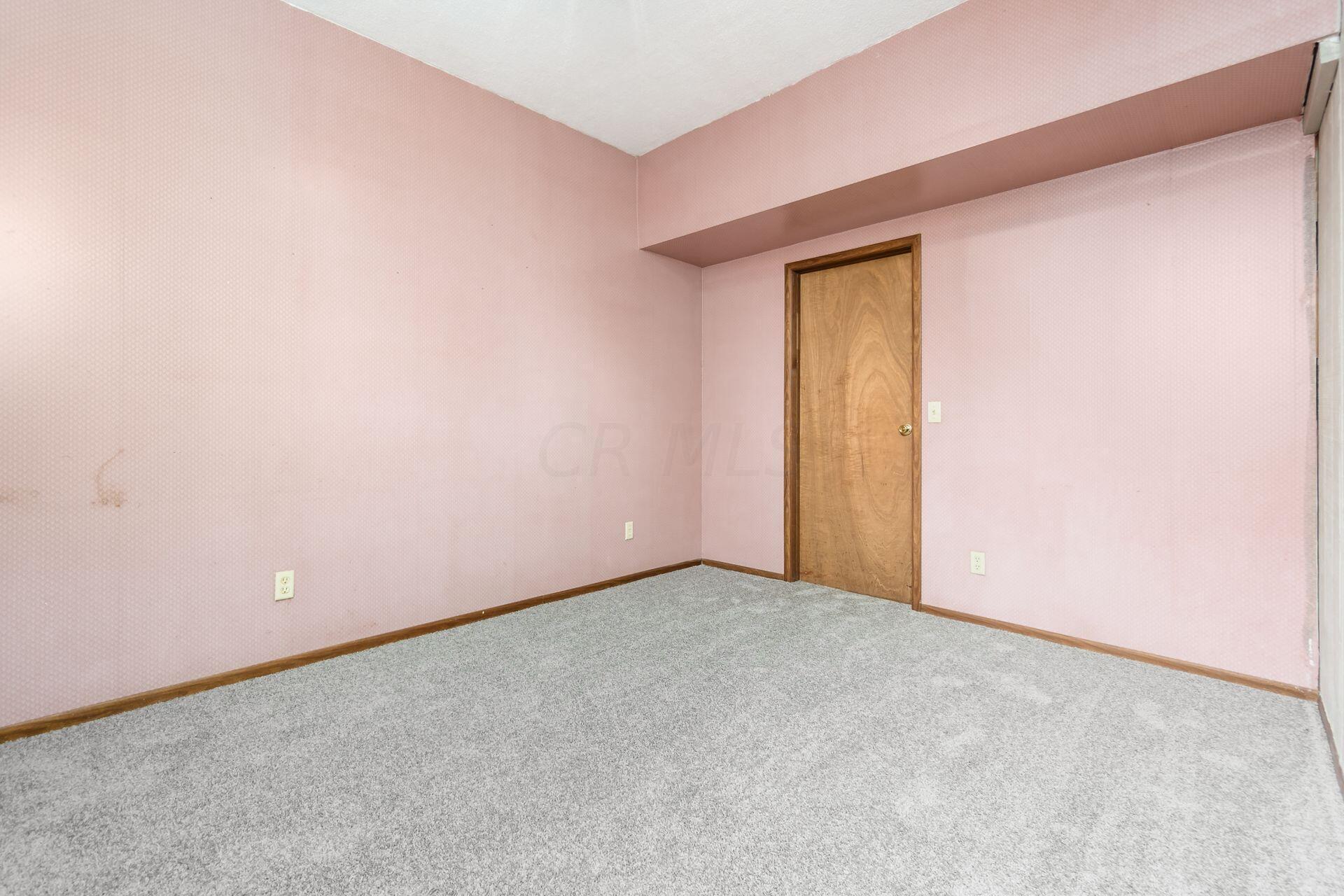 9083 Taylor Road Orient, OH 43146 - Photo 81 of 93 InLaw Suite Living Area