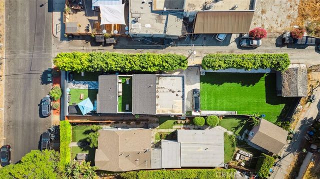 $1,999,999 | 835 Sunset Avenue, Venice, CA 90291
