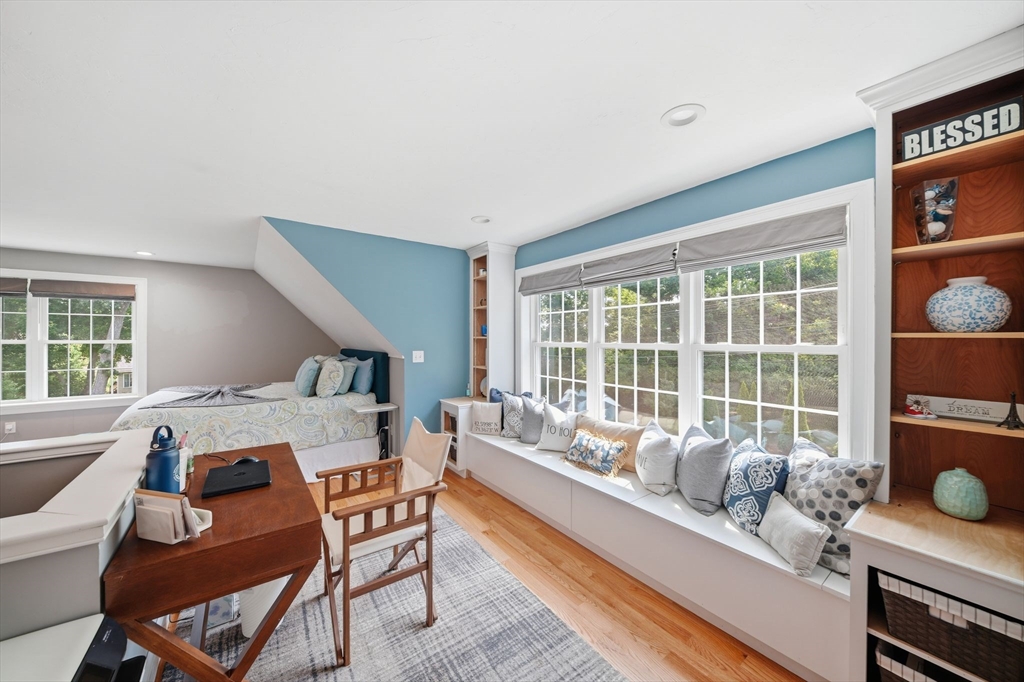 105 Locke Road Chelmsford, MA 01824 - Photo 23 of 42 Gallery Image 23
