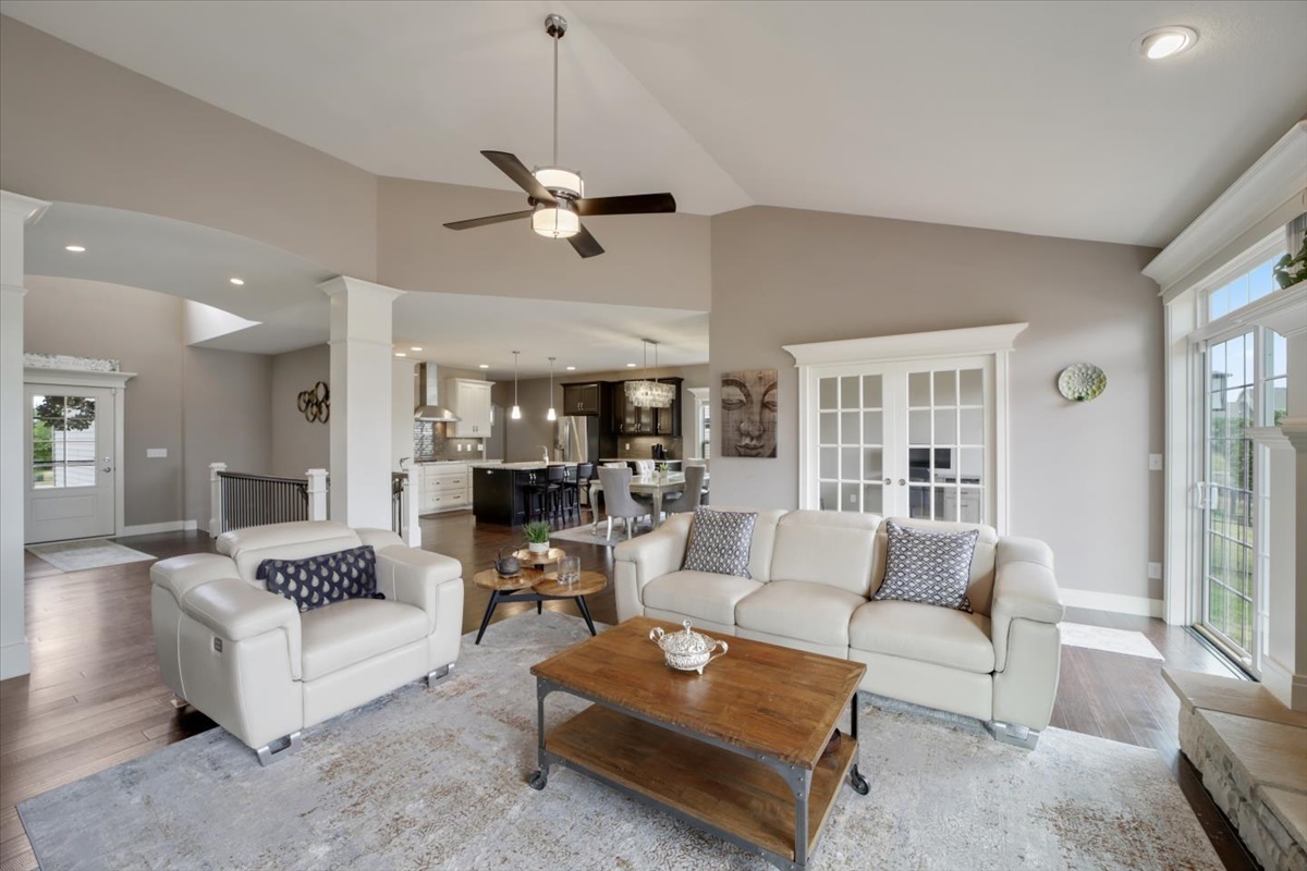 5104 Stonebridge Drive Champaign, IL 61822 - Photo 23 of 69 a living room with furniture and a ceiling fan